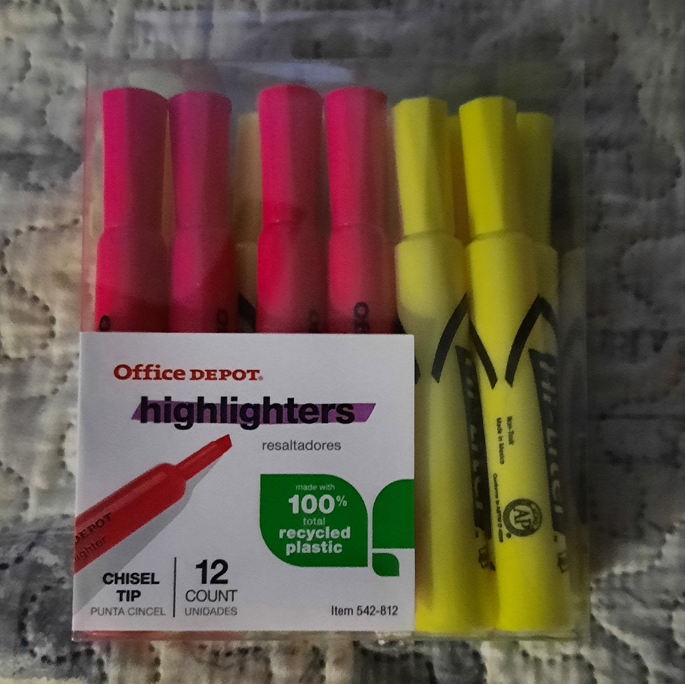 Highlighters pink and yellow
